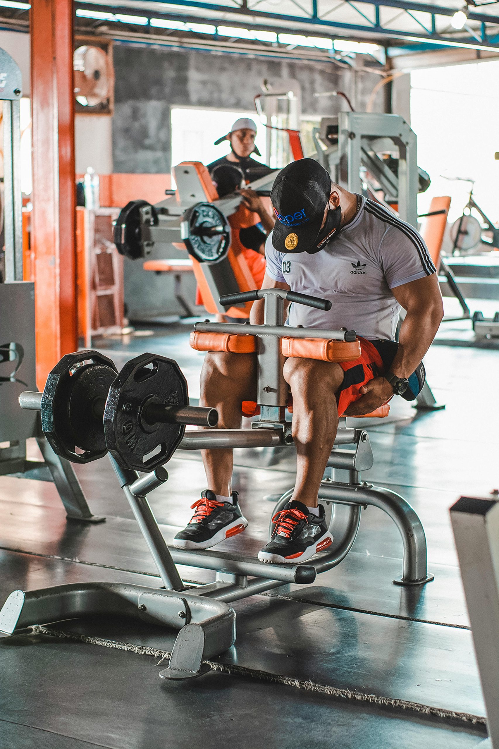 Cómo mantener limpio tu piso de goma para gimnasio