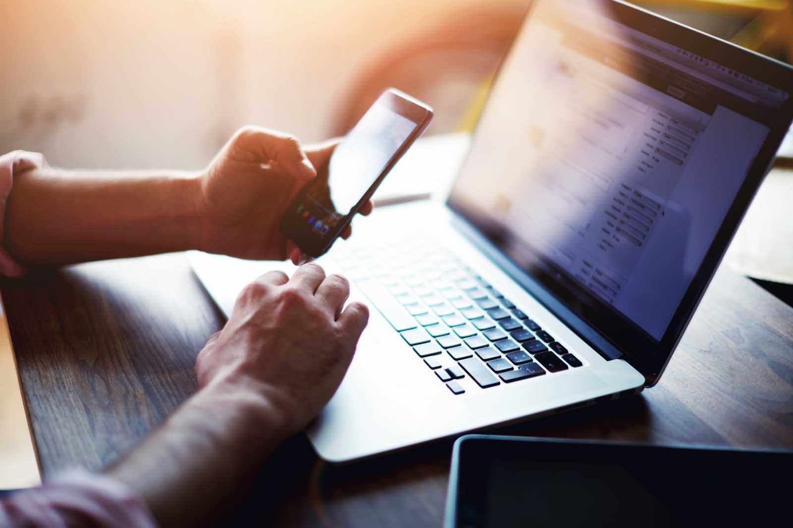 How Social Media Investigation Reveals Truth in Workers’ Compensation Cases